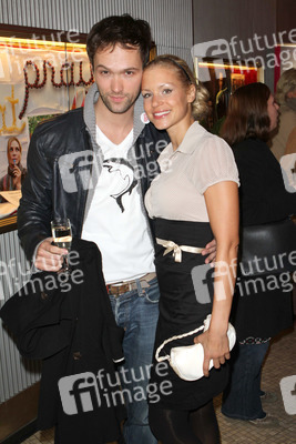 Nina-Friederike Gnädig mit Begleitung