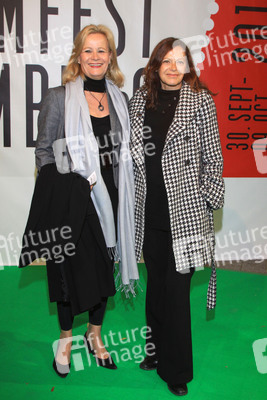 Claudia Rieschel, Angela Roy