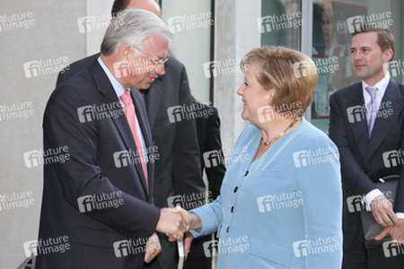 Roland Koch, Angela Merkel