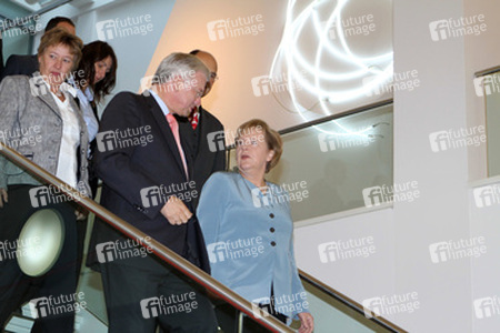 Roland Koch, Angela Merkel