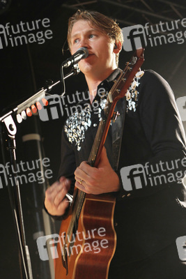 John Engelbert (Johnossi)