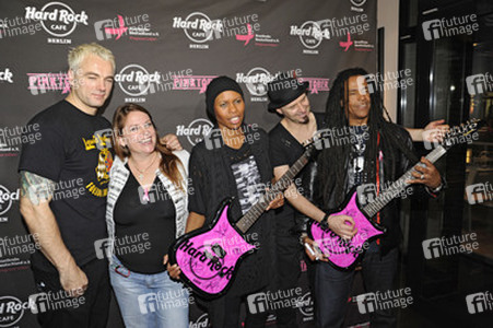 Skunk Anansie mit  Tina Lange (Hard Rock Cafe)