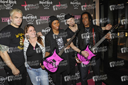 Skunk Anansie mit  Tina Lange (Hard Rock Cafe)