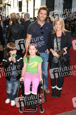 Lucy Alexander mit Begleitung