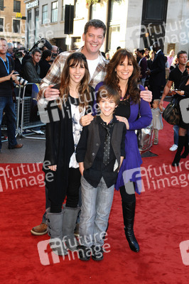 Samuel Kane, Linda Lusardi mit Kindern