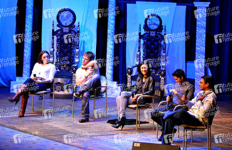 Leah Gibson, Charlie Bewley, Julia Jones, BooBoo Stewart, Gil Birmingham