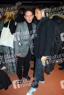 Michi Beck (Die Fantastischen Vier, Fanta 4, Turntablerocker, Hausmarke) mit Gast