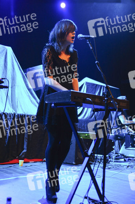 Rose Elinor Dougall (The Pipettes)