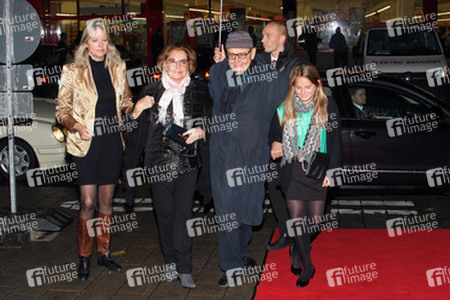 Nadja Tiller und Walter Giller mit Tochter Natascha und Enkelin