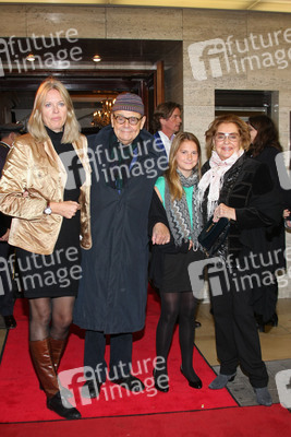 Nadja Tiller und Walter Giller mit Tochter Natascha und Enkelin