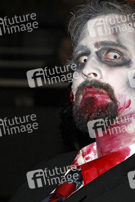Stefan Servos als Zombie