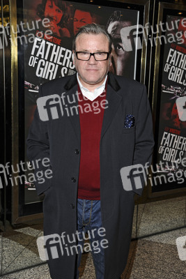 Ray Winstone