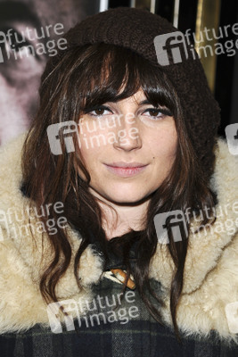 Lois Winstone