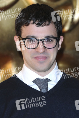 Simon Bird