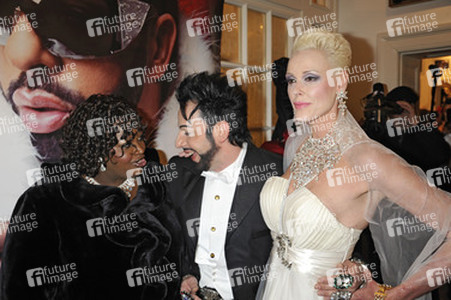 Dynelle Rhodes (Weather Girls), Harald Glööckler, Brigitte Nielsen