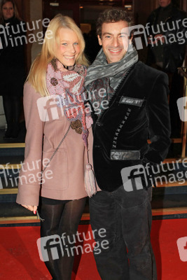 Gedeon Burkhard mit Freundin Annika Bohrmann