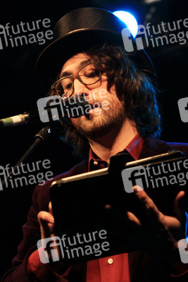 Sean Lennon (The Ghost of a Saber Tooth Tiger)