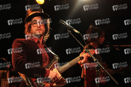 Sean Lennon, Kemp Muhl (The Ghost of a Saber Tooth Tiger)