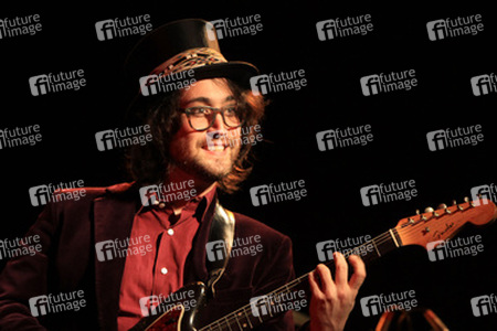 Sean Lennon (The Ghost of a Saber Tooth Tiger)