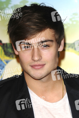 Douglas Booth