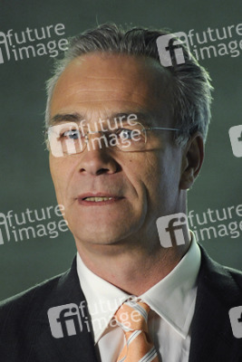 Klaus J. Behrendt