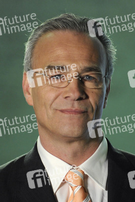Klaus J. Behrendt