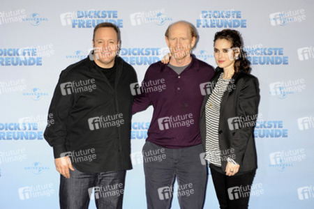 Kevin James, Ron Howard, Winona Ryder
