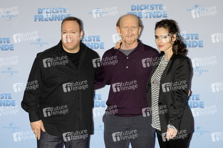 Kevin James, Ron Howard, Winona Ryder