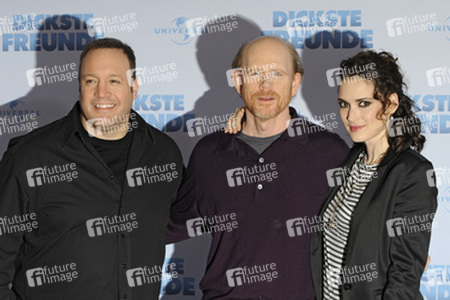 Kevin James, Ron Howard, Winona Ryder