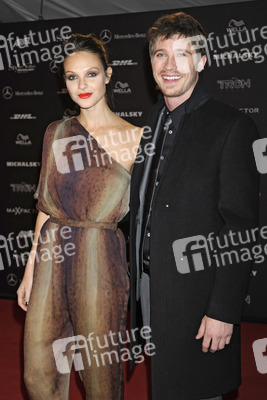 Beau Garrett, Garrett Hedlund