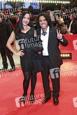 Izrael Moreno mit Begleitung