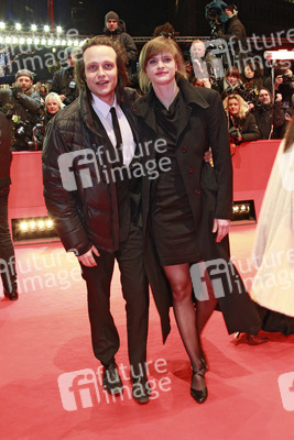 August Diehl, Laura Lauzemis
