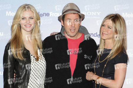 Brooklyn Decker, Adam Sandler, Jennifer Aniston