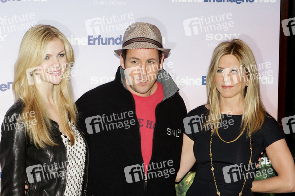 Brooklyn Decker, Adam Sandler, Jennifer Aniston