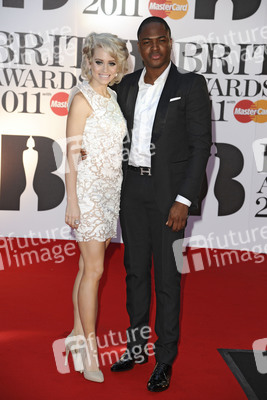 Kimberly Wyatt, Taio Cruz