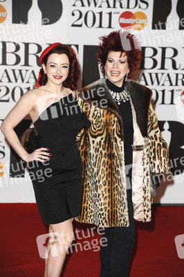 Polly Rae, Cleo Rocos