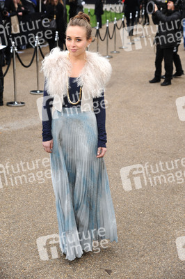 Chloe Green / Suzanne Frank