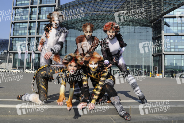 Mitglieder des Cats-Ensembles