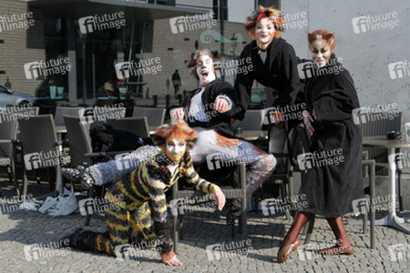 Mitglieder des Cats-Ensembles