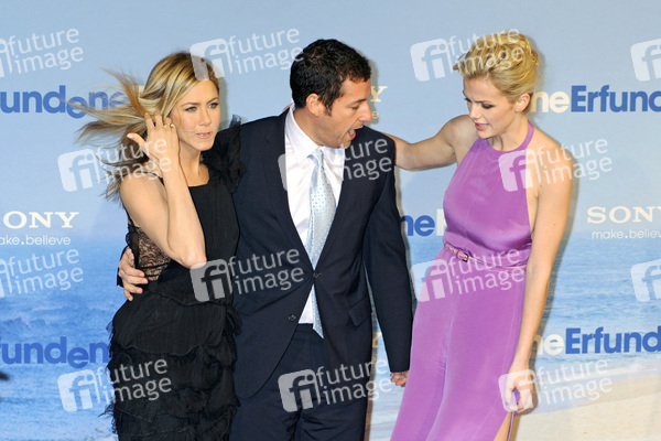 Jennifer Aniston, Adam Sandler, Brooklyn Decker