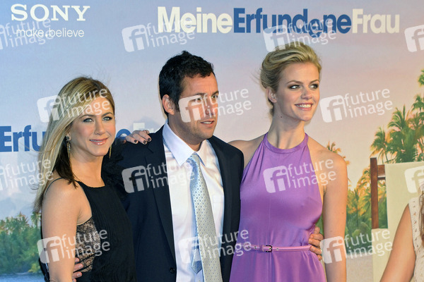 Jennifer Aniston, Adam Sandler, Brooklyn Decker