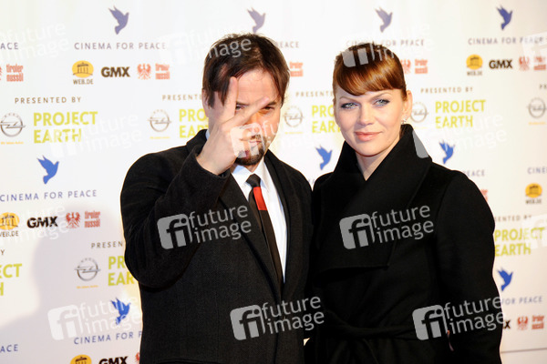 Jan Josef Liefers, Anna Loos