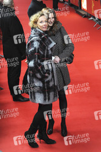 Katja Riemann mit Begleitung