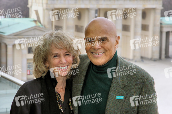 Harry Belafonte, Julie Robinson Belafonte