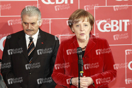 Binali Yildirim, Angela Merkel