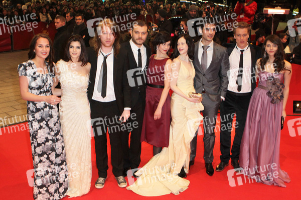 Alicia Vikander (Schweden), Clara Lago (Spanien), Domhnall Gleeson (Irland), Pilou Asbaek (Dänemark), Marija Skaricic (Kroatien), Andrea Riseborough (Großbritannien), Nik Xhelilaj (Albanie), Alexander Fehling (Deutschland), Natasha Petrovic (Mazedonien)