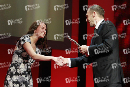 Alicia Vikander, Ralph Fiennes