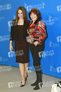 Natalia Verbeke, Carmen Maura
