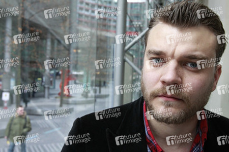 Pilou Asbaek