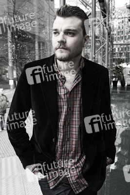 Pilou Asbaek